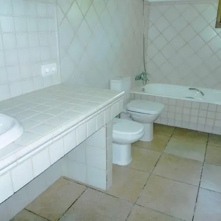 Βίλα Sleeps 8 Pool Air Con Wifi