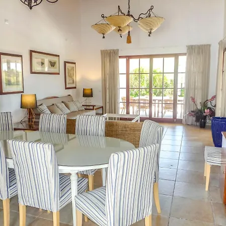 Sleeps 8 Pool Air Con Wifi Villa *